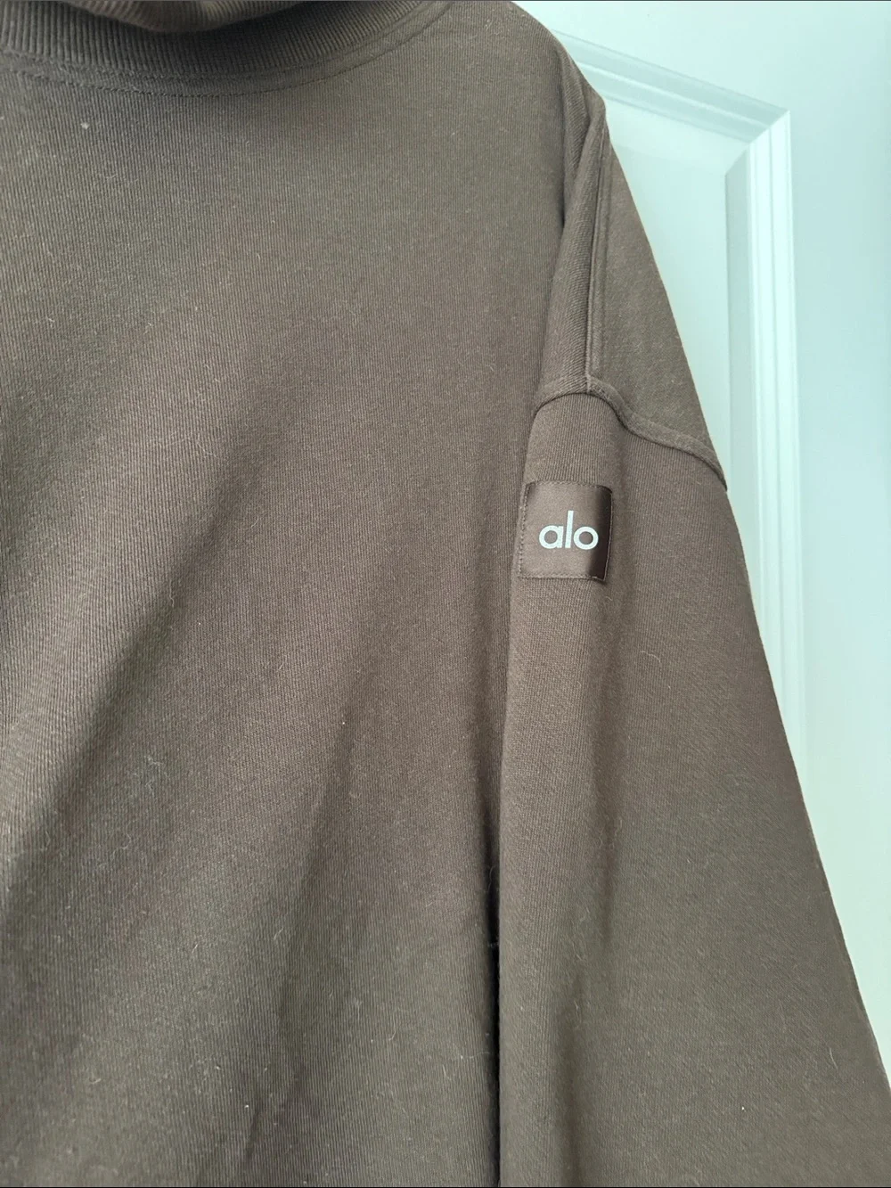 ALO Yoga Chocolate Brown Mock Neck Sweatshirt